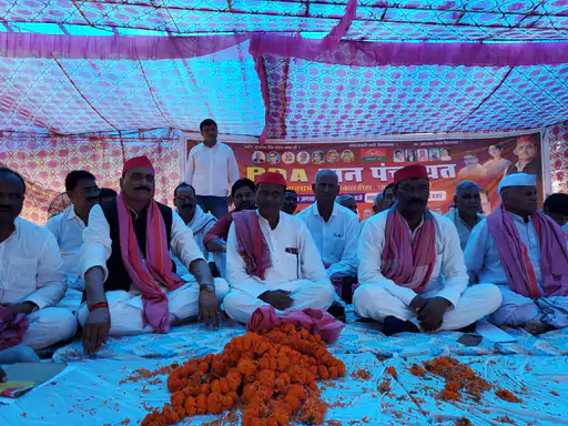 सकलडीहा में समाजवादी पार्टी ने 'PDA जन पंचायत' की:राजभर समाज सहित पिछड़े, दलित, अल्पसंख्यकों के अधिकारों पर हुई चर्चा